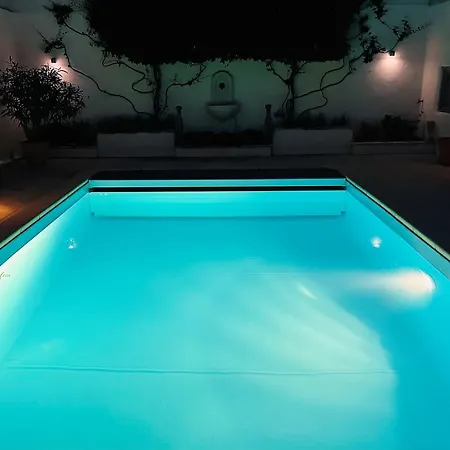 度假居 Beautiful And Spacious 3 Bed Character With Large, Private Heated Pool Pouzolles